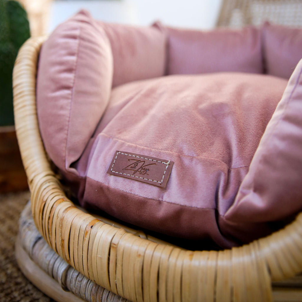 Elite Enclave Rattan Bed for Cats and Dogs